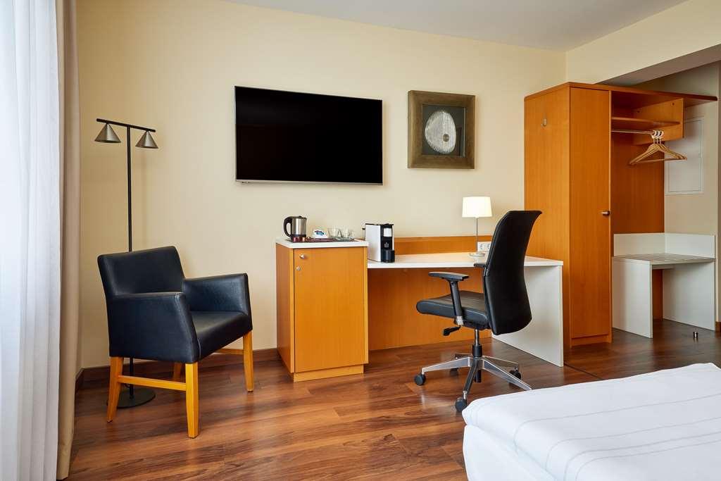 Best Western Macrander Hotel Dresden Room photo
