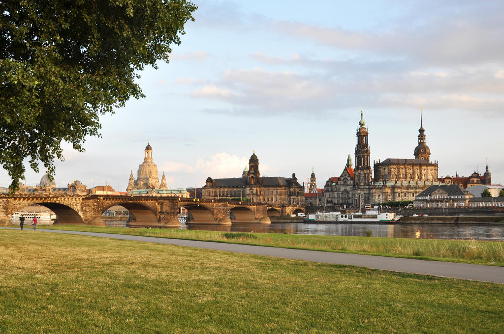 Best Western Macrander Hotel Dresden Exterior photo